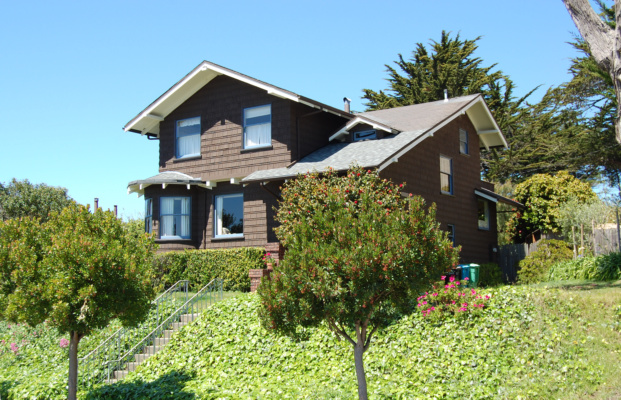 Ingleside Terraces Cedro Avenue