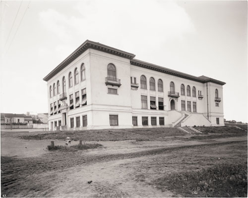 Farragut School