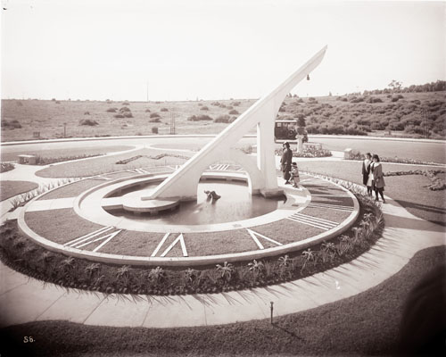 Ingleside Terraces sundial, 1913